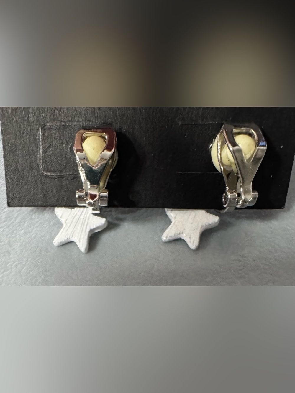 Colorful Star Drop clip-on Earrings in Multicolor pastel - Picture 2 of 2
